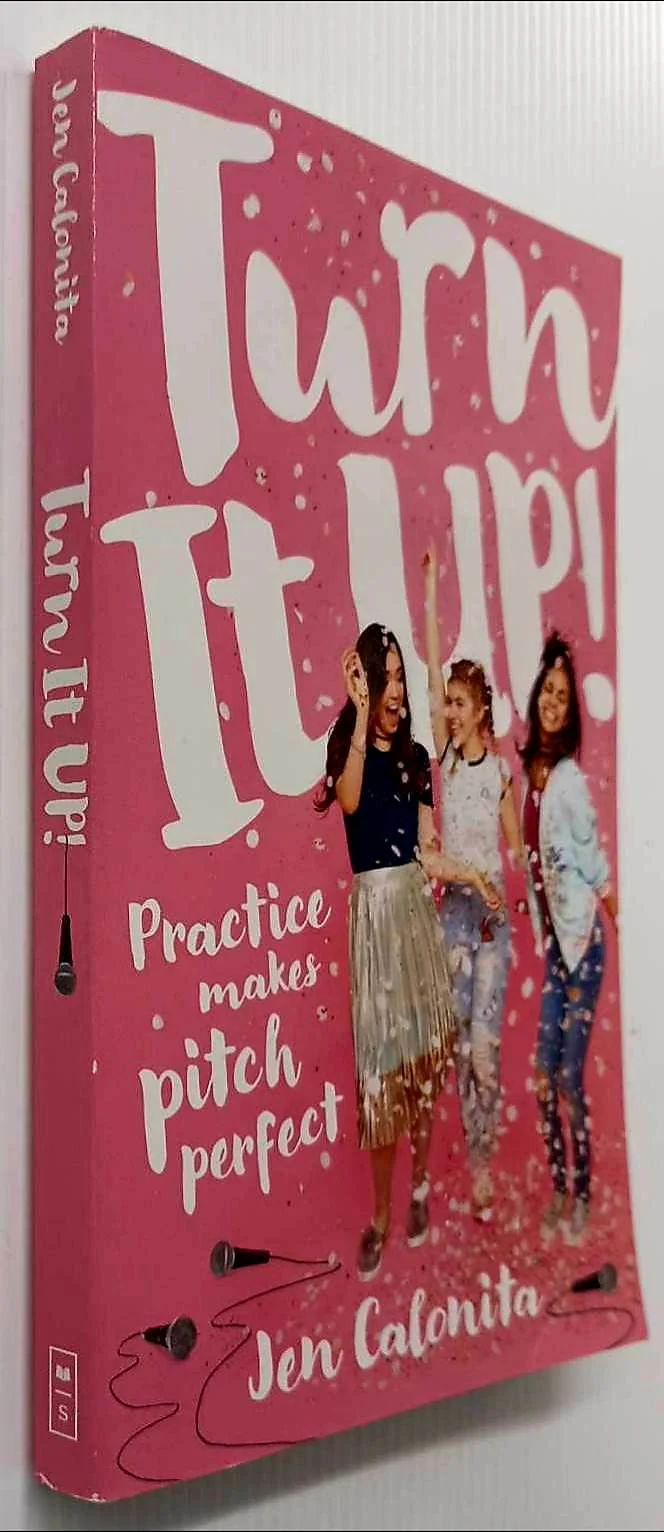 TURN IT UP! - Jen Calonita - Image 4